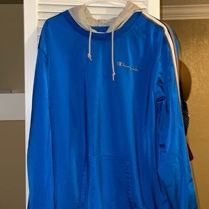 Sweater size XL no holes